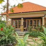 Auma Villa By Prasi
